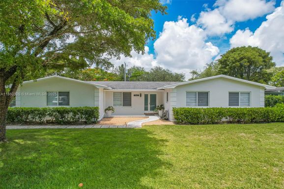 17460 SW 85th Ave, Palmetto Bay FL 33157