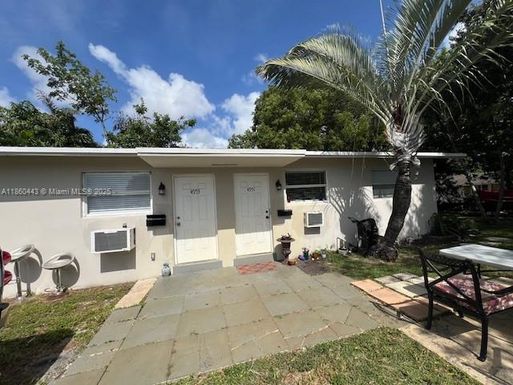 4951 SW 26th Ave, Dania Beach FL 33312