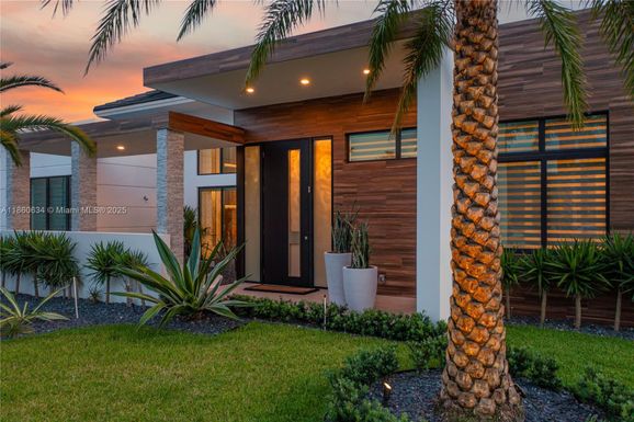 12680 Park Ter, Davie FL 33330