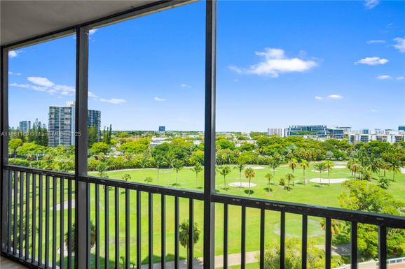 20335 W Country Club Dr # 901, Aventura FL 33180