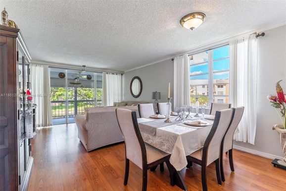 6021 NW 61st Ave # 212, Tamarac FL 33319