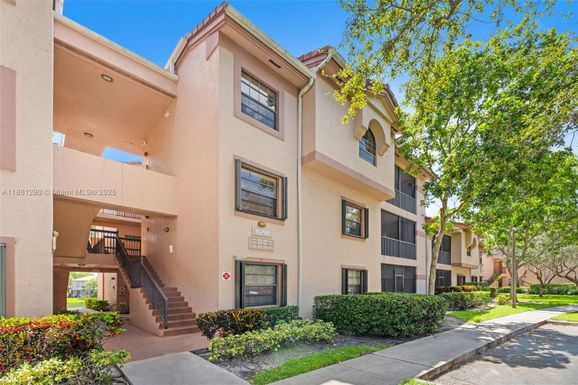 10700 NW 14th St # 154, Plantation FL 33322