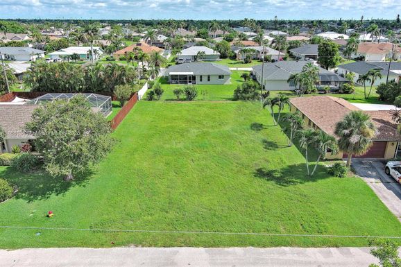 225 SW 46TH TER, Cape Coral FL 33914