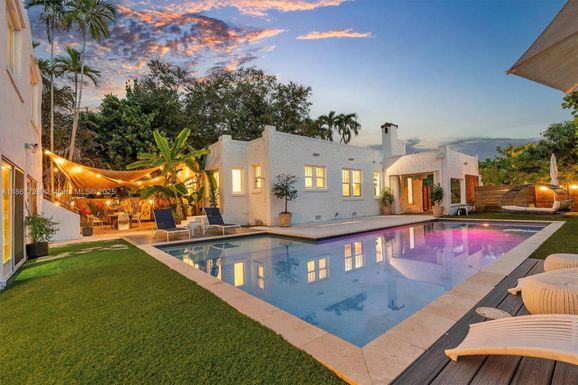 521 NE 119th St, Biscayne Park FL 33161