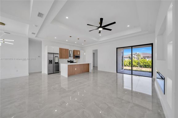 2909 NW 6th AVE, Cape Coral FL 33993