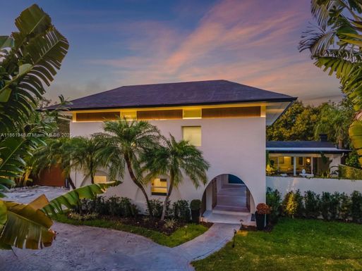 18490 SW 83rd Pl, Cutler Bay FL 33157