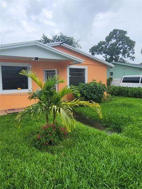 3420 NW 213th Ter, Miami Gardens FL 33056