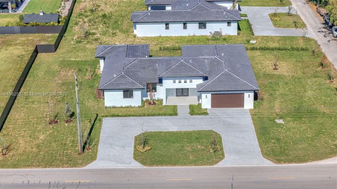 15455 SW 232 st, Miami FL 33170