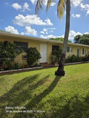 2241 Monroe St # 8, Hollywood FL 33020