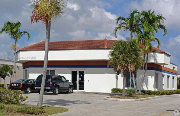 1150 SW 30th Ave, Pompano Beach FL 33069