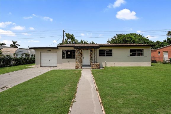 3301 NW 174th St, Miami Gardens FL 33056