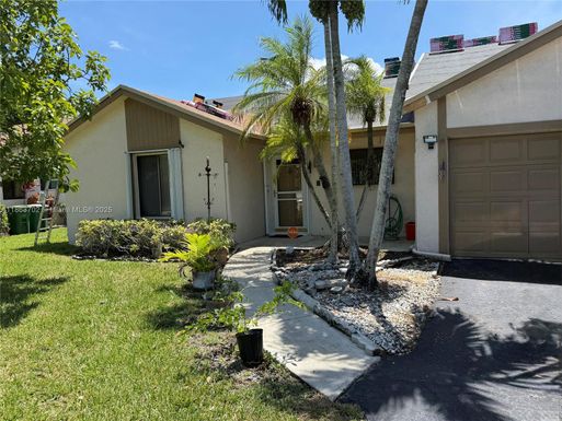 7808 NW 60th St, Tamarac FL 33321