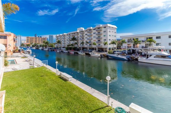 3522 NE 171st St # 103, North Miami Beach FL 33160