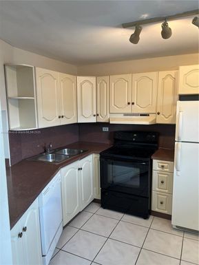 1680 NE 191st St # 2, Miami FL 33179