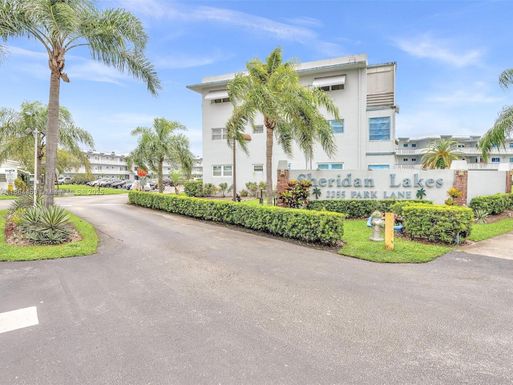 2300 Park Ln # 105, Hollywood FL 33021