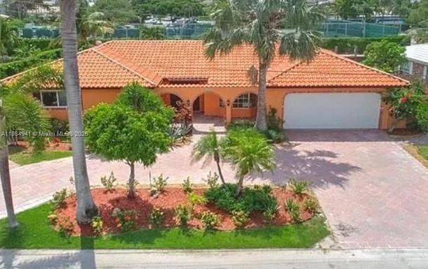 4220 NE 27th Ave, Lighthouse Point FL 33064