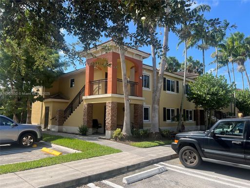 3390 NE 9th St # 201, Homestead FL 33033