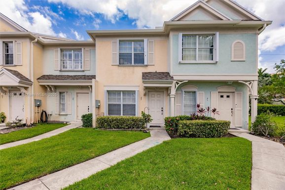 23 Simonton Cir, Weston FL 33326