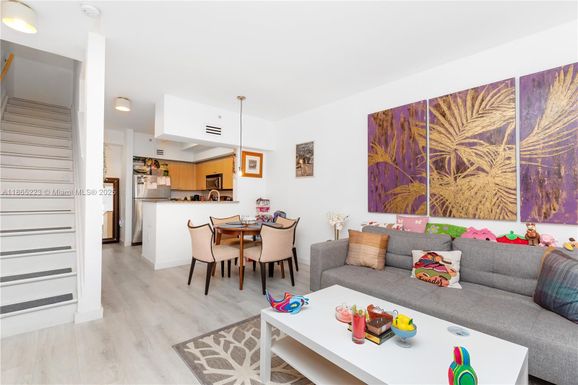 2961 NE 185th St # 1617, Aventura FL 33180