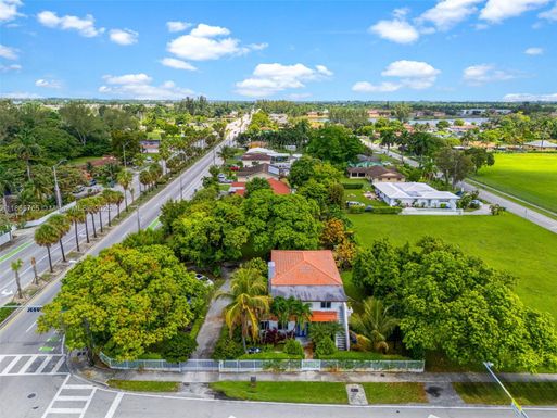 2175 NW 111th St, Miami FL 33167