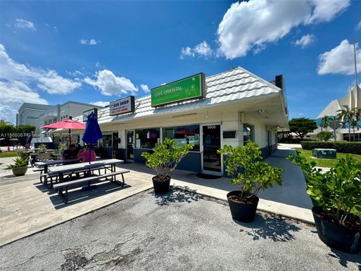 Asian Restaurant With Terrace For Sale Near Dadeland Mall, Kendall FL 33156