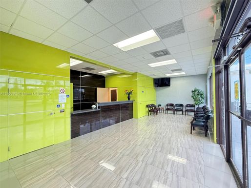 2950 Griffin Rd, Dania Beach FL 33312