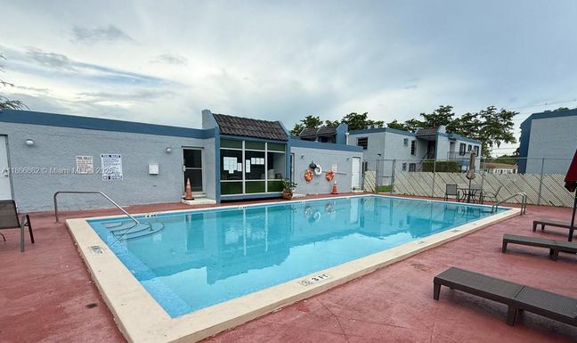 160 SW 30th Ave # 109A, Miami FL 33135