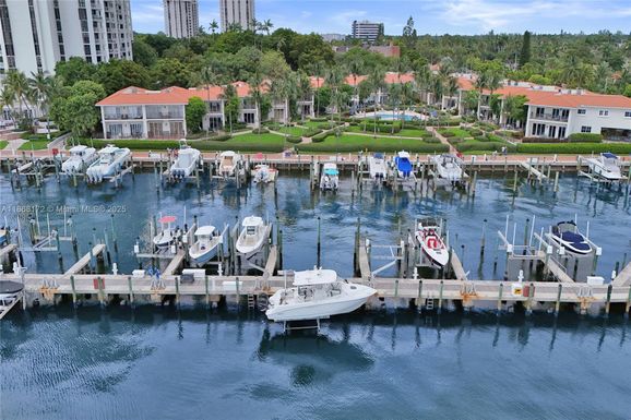 4000 Towerside Ter, Miami FL 33138