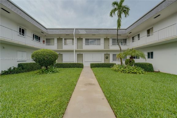 3280 Cynthia Ln # 205, Lake Worth FL 33461
