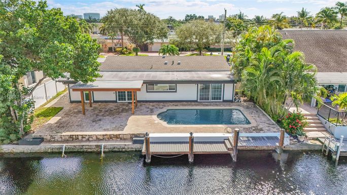 351 SE 16th Ave, Pompano Beach FL 33060