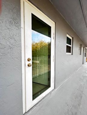 3265 Griffin Rd # 205, Dania Beach FL 33312