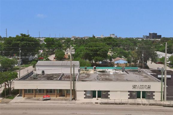 207 E Hallandale Beach Blvd, Hallandale Beach FL 33009