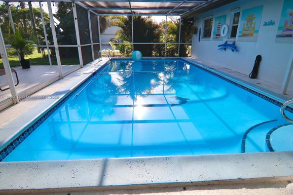 1437 SE 31 st st, Cape Coral FL 33904