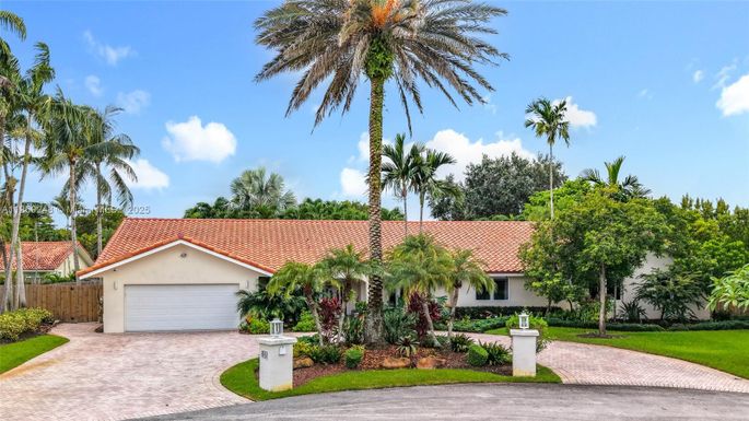 10462 SW 121st St, Miami FL 33176