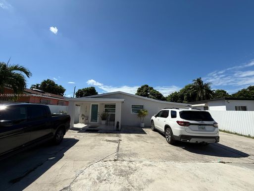 3018 NW 101st St, Miami FL 33147