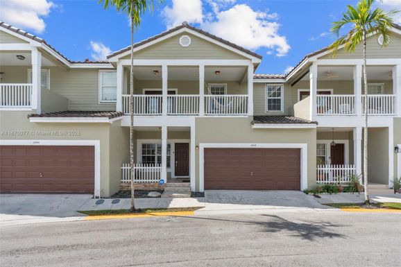 10548 NW 56th Dr, Coral Springs FL 33076