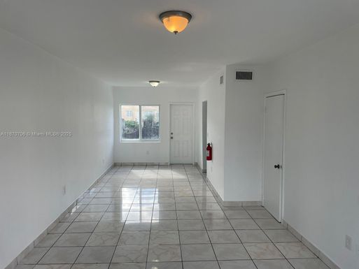406 NW 84th Ter # 406, Miami FL 33150