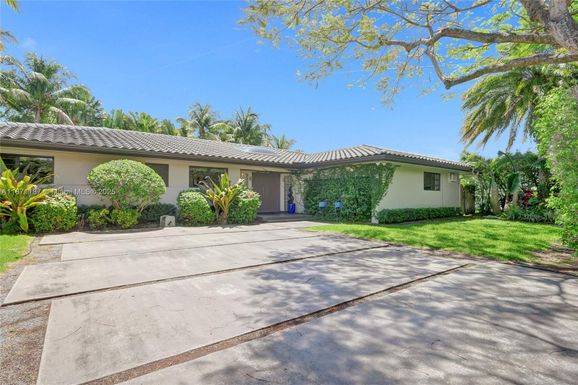 20101 NE 20th Ct, Miami FL 33179