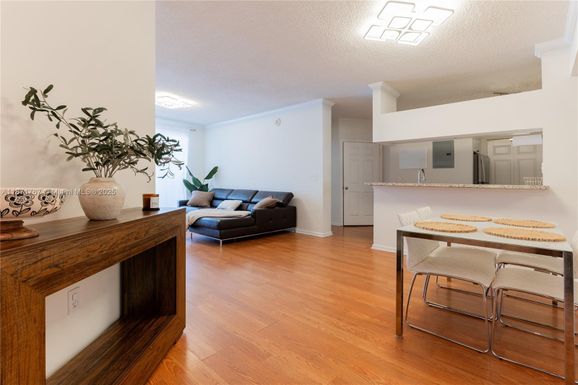 17100 N Bay Rd, Sunny Isles Beach FL 33160