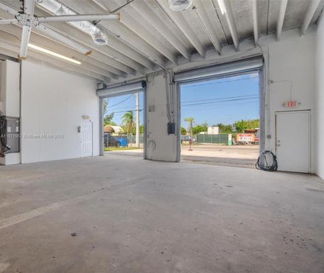 2200 SW 58th Ave, West Park FL 33023