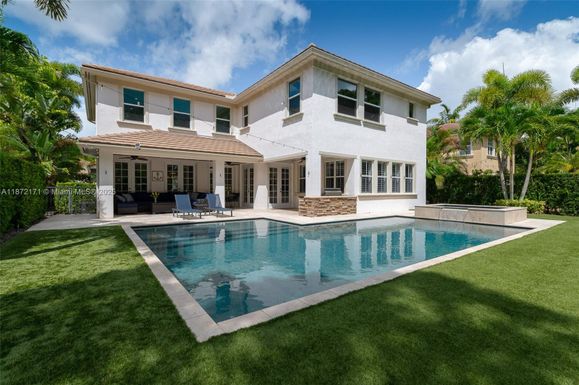 1114 Vintner Blvd, Palm Beach Gardens FL 33410