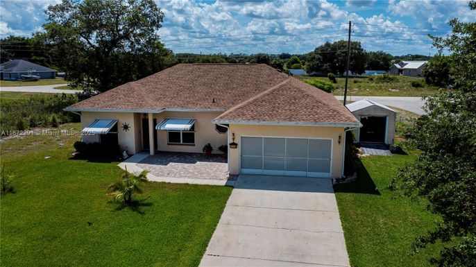 1115 Comet Ave, La Belle FL 33935