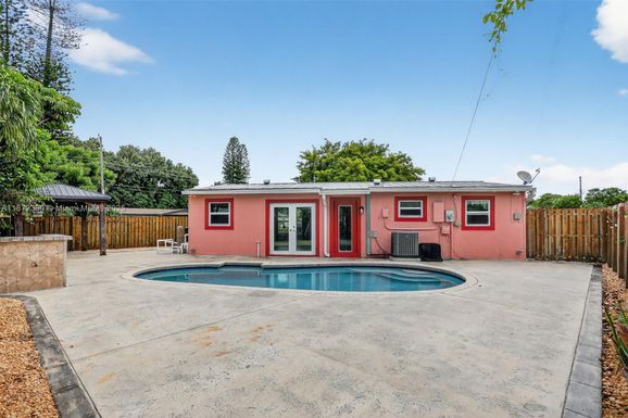 2681 NW 63rd Ave, Margate FL 33063