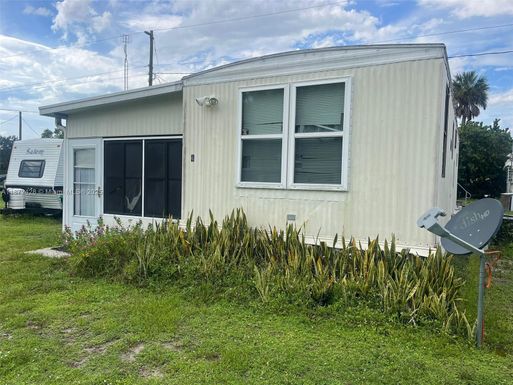 14725 NW 1, Okeechobee FL 34972
