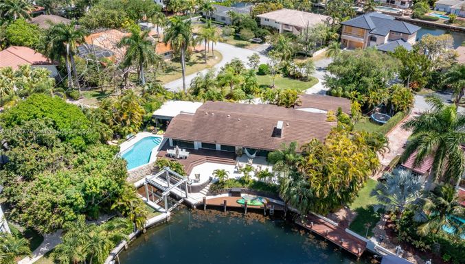 1240 Campamento Ave, Coral Gables FL 33156