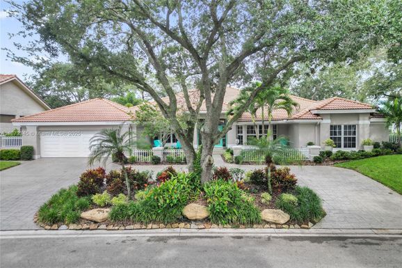 1780 Eagle Trace Blvd, Coral Springs FL 33071
