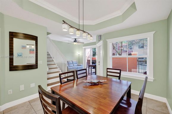 2225 Clipper Pl, Fort Lauderdale FL 33312