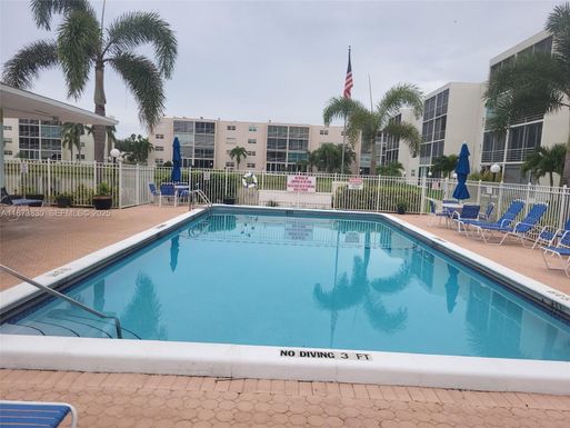 1024 SE 4th Ave # 403, Dania Beach FL 33004