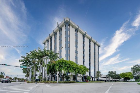 12550 Biscayne Blvd # 500, North Miami FL 33181