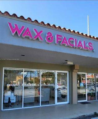 13726 Biscayne Blvd, North Miami Beach FL 33181